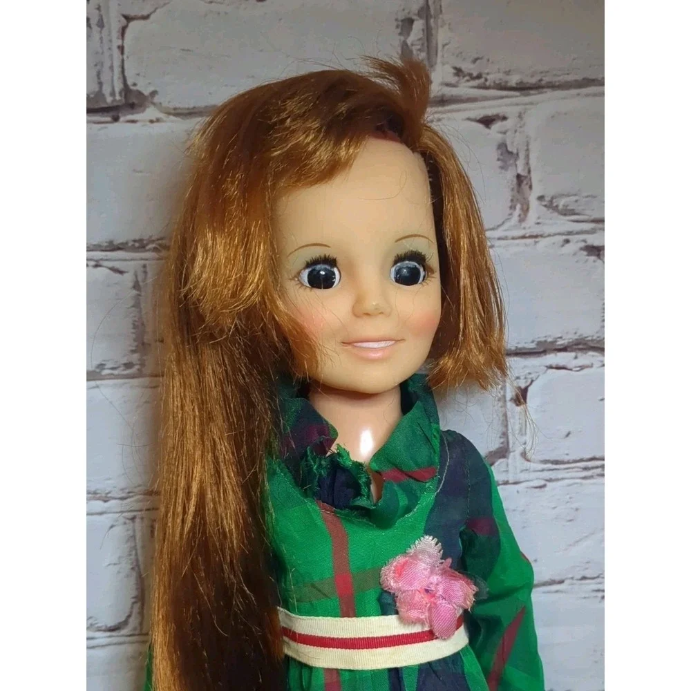 Beautiful Crissy doll green dress 1972 long‎ hair no box Look Around